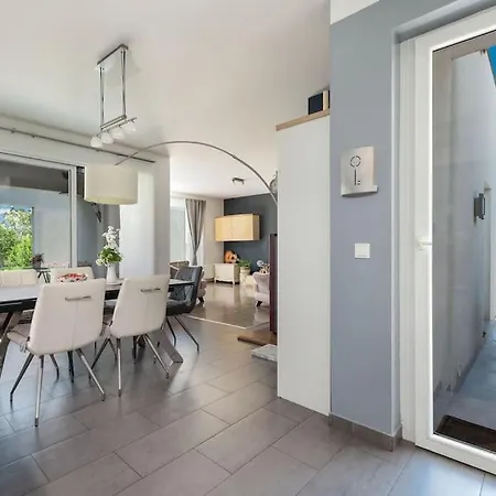 Private Luxury With Pool -lola - Βίλα *