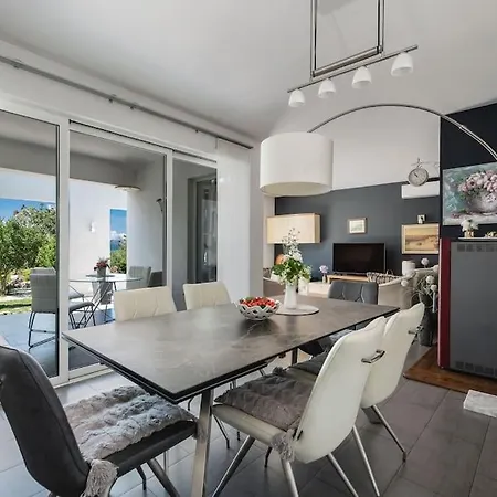 Private Luxury With Pool -lola - Βίλα