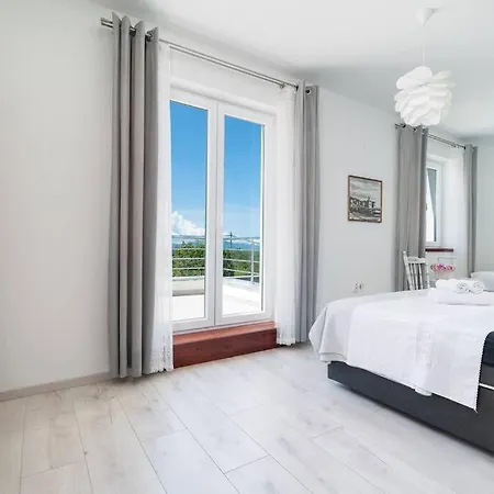 Private Luxury With Pool -lola - * Lovreć