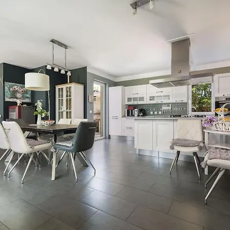 Βίλα Private Luxury With Pool -lola - *